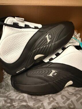 Reebok Answer IV Step Over Black White Mens Size 8 New With Tags